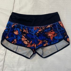 Lululemon blue low rise Workout Shorts women sz 2